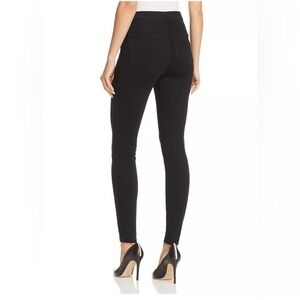 Spanx - Size Medium -Jean-ish® Ankle Leggings